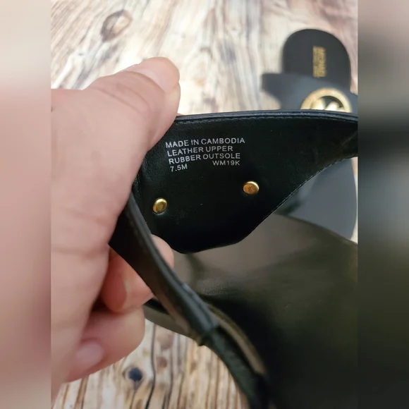 Michael Kors Marlena Thong Sandal - Picture 6 of 8